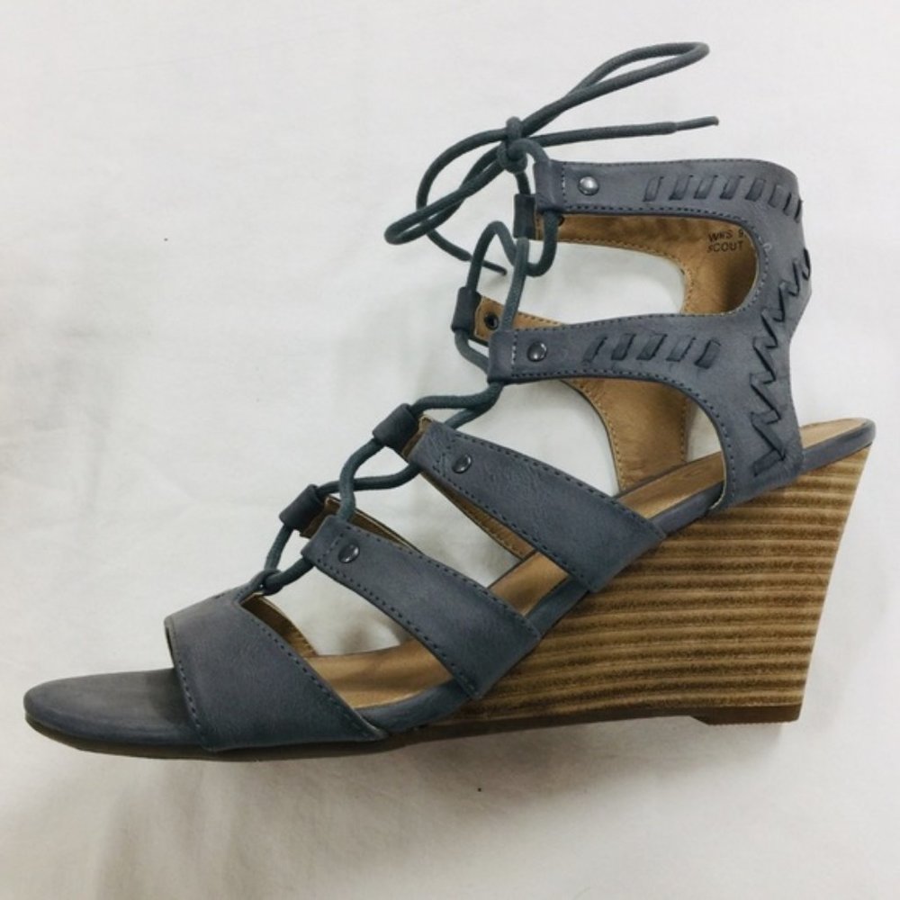 New!  Report Classy Heels!  So Cute ON!